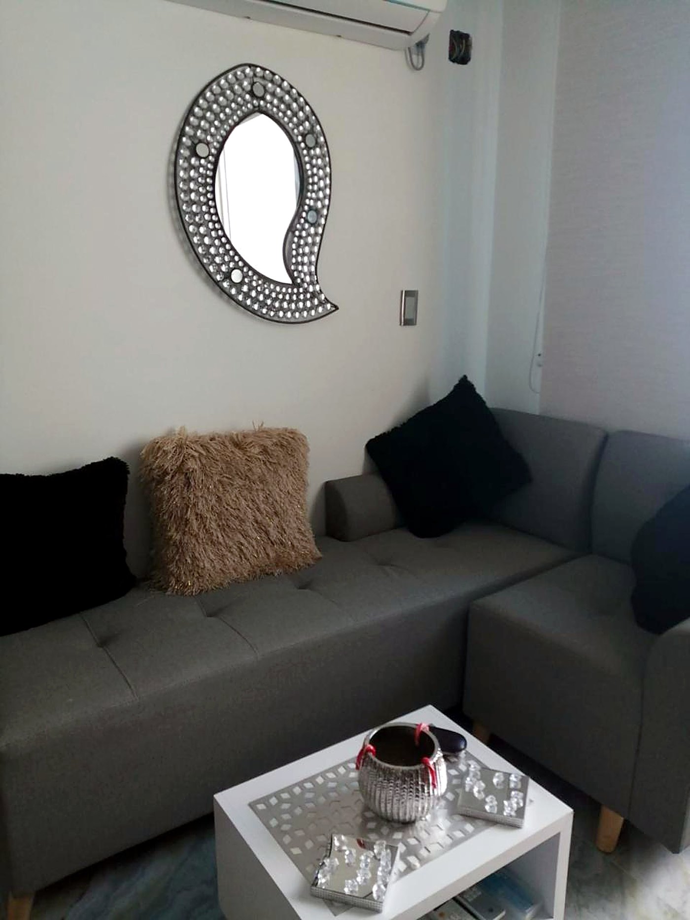 Sala del apartamento 504 en la Unidad Caribe Campestre, Coveñas